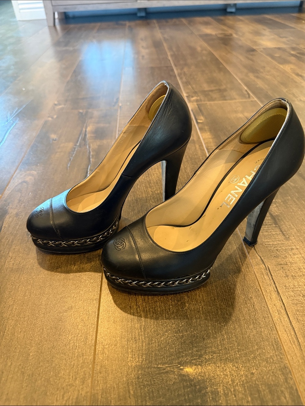 CHANEL Black Leather Platform Pumps with Chain Trim
